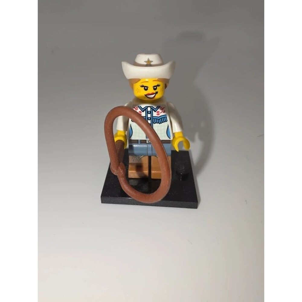 LEGO Collectible Minifigure Series 8 - Cowgirl